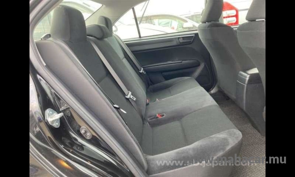 2018 Toyota Corolla Axio photo 8