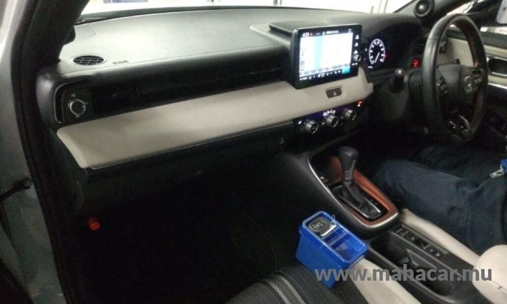 2024 Honda VEZEL HV e:PLAY photo 5