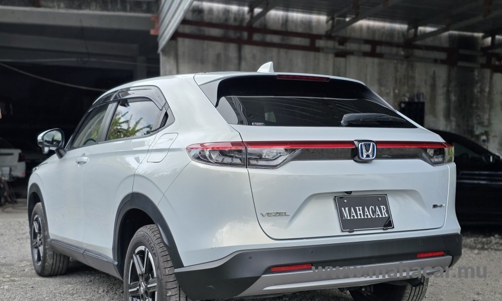 2022 Honda Vezel X Hybrid photo 10