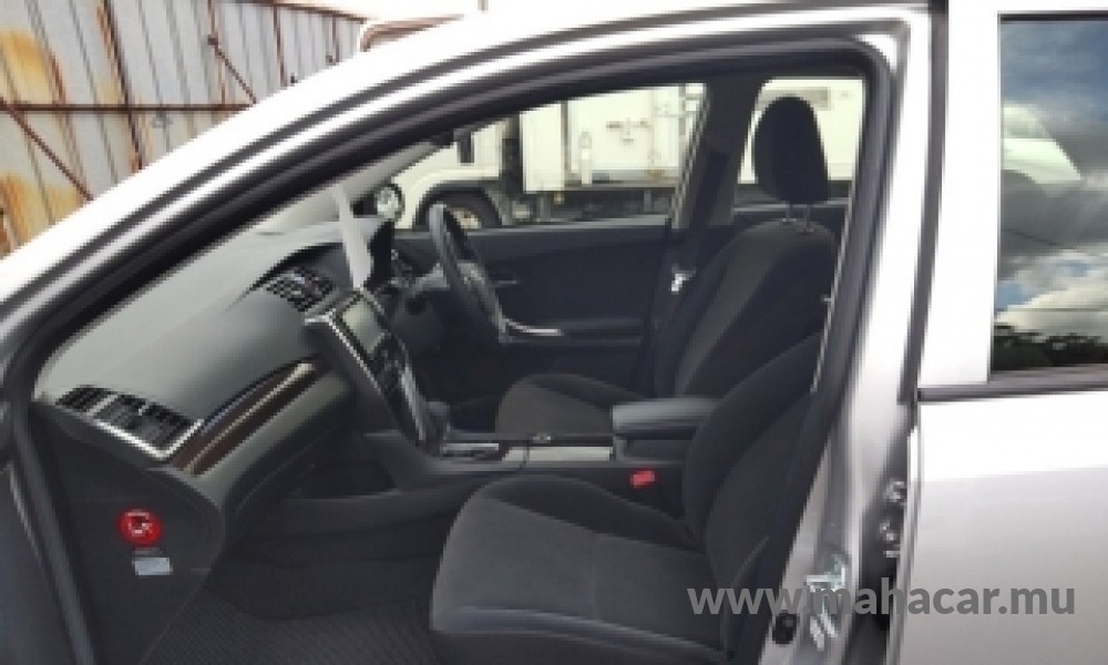 2020 Toyota Allion photo 2