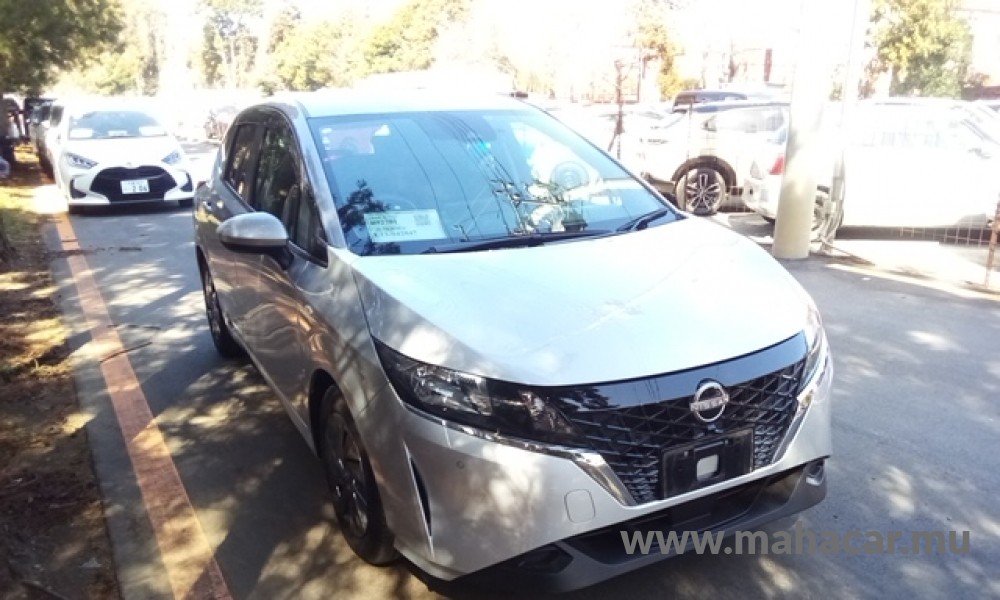2021 Nissan NOTE E-POWER photo 12