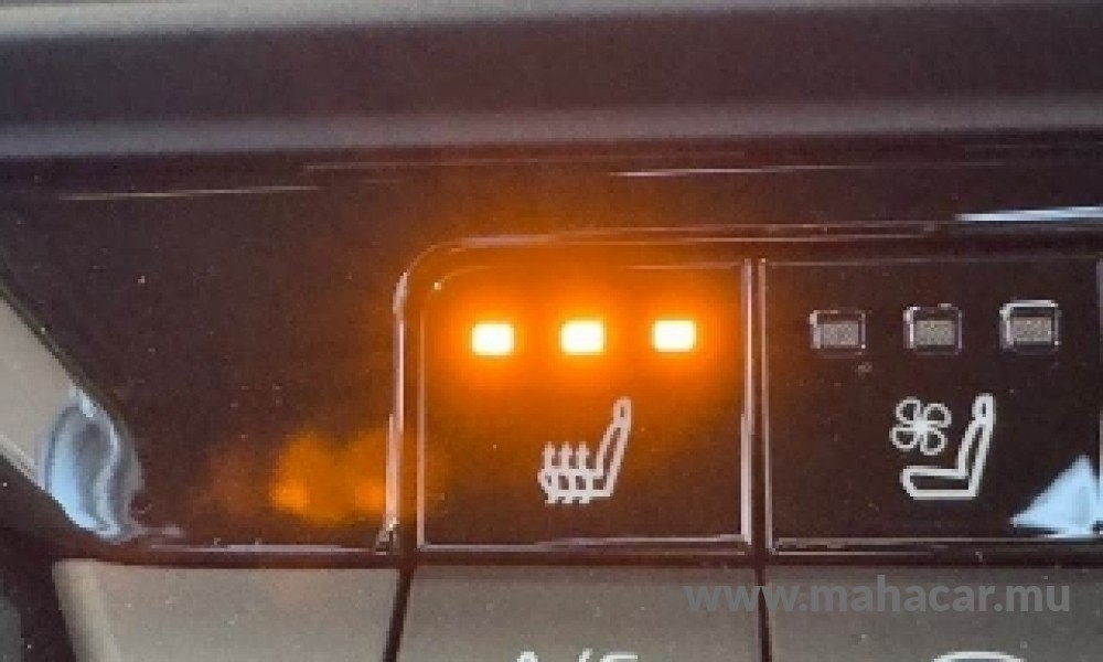 2023 Toyota Crown photo 14