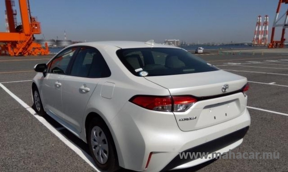 2020 Toyota Corolla photo 2