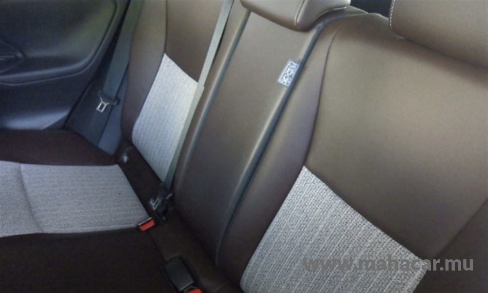 2022 Toyota Yaris Cross Hybrid photo 6