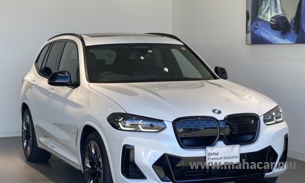 2022 BMW iX3 photo 2