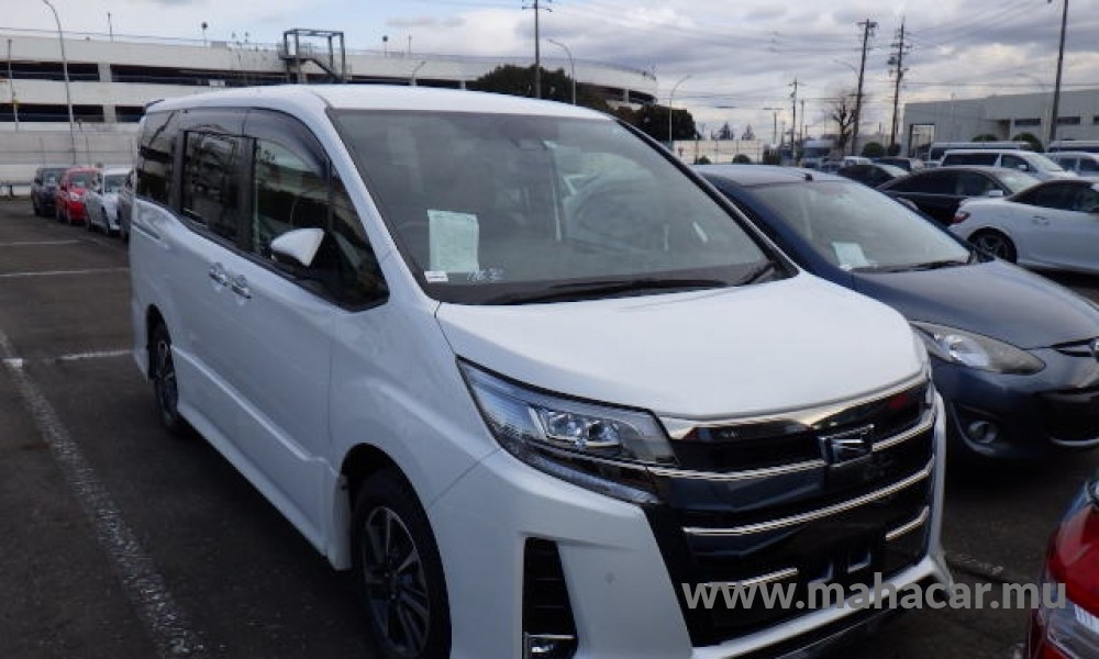 2019 Toyota Noah photo 5