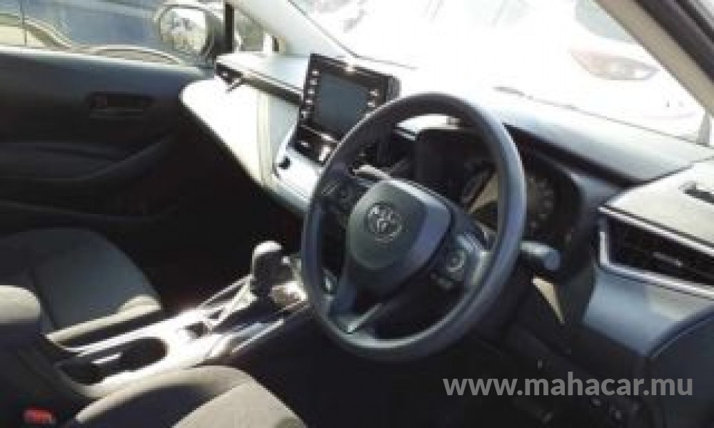 2021 Toyota Corolla photo 3