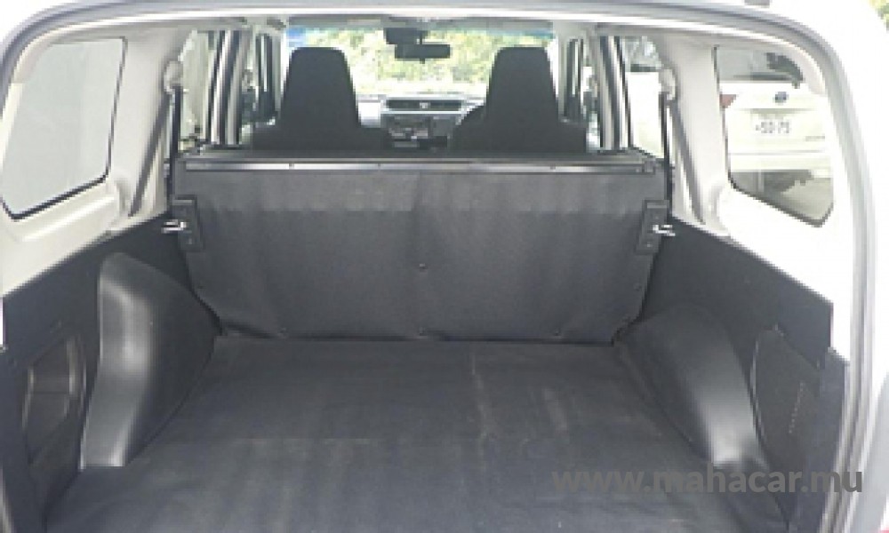 2022 Toyota PROBOX photo 4