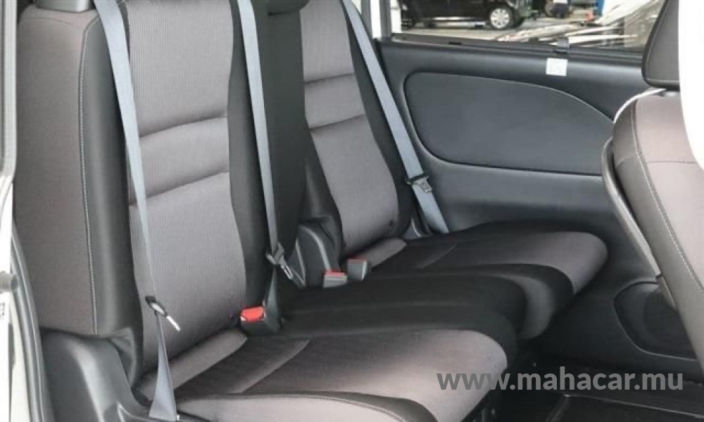 2022 Nissan SERENA photo 18