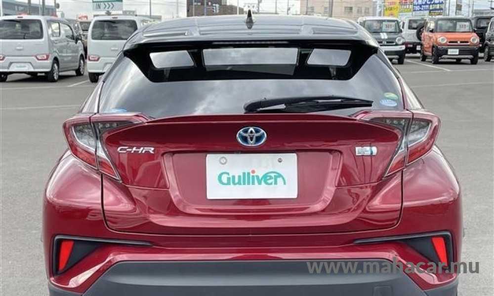 2019 Toyota CHR HYBRID photo 11