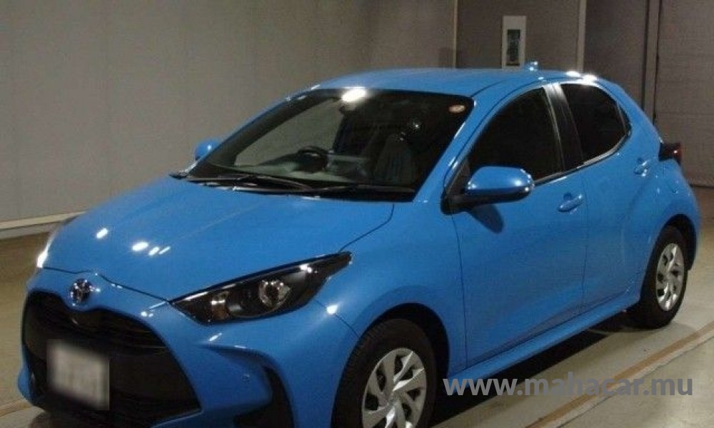 2022 Toyota Yaris Hybrid, Blue