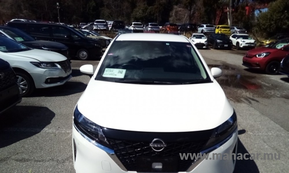 2022 Nissan NOTE E-POWER, White