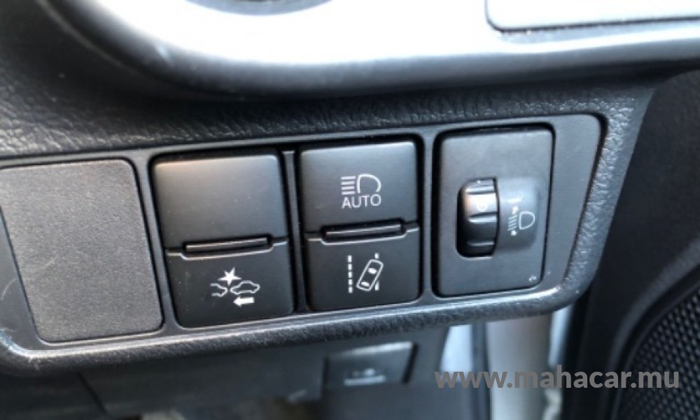 2019 Toyota Corolla Axio photo 5