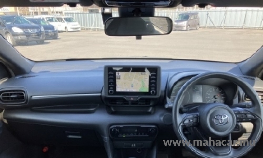2021 Toyota Yaris photo 4