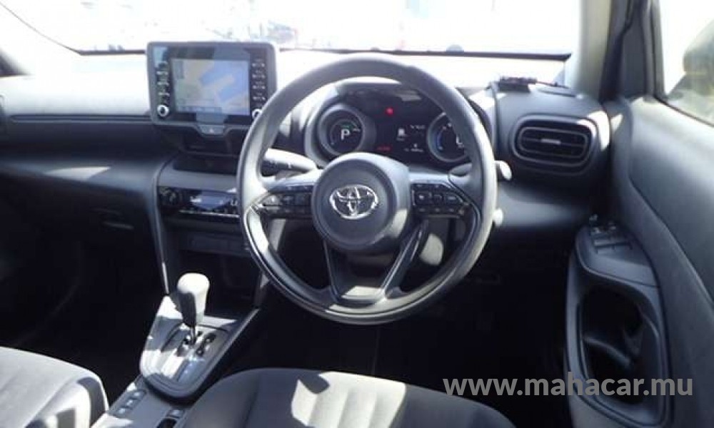 2022 Toyota Yaris Cross Hybrid photo 12