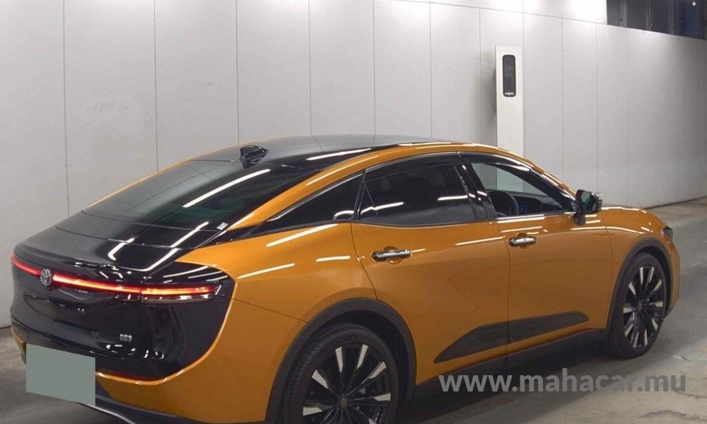 2023 Toyota Crown RS photo 4