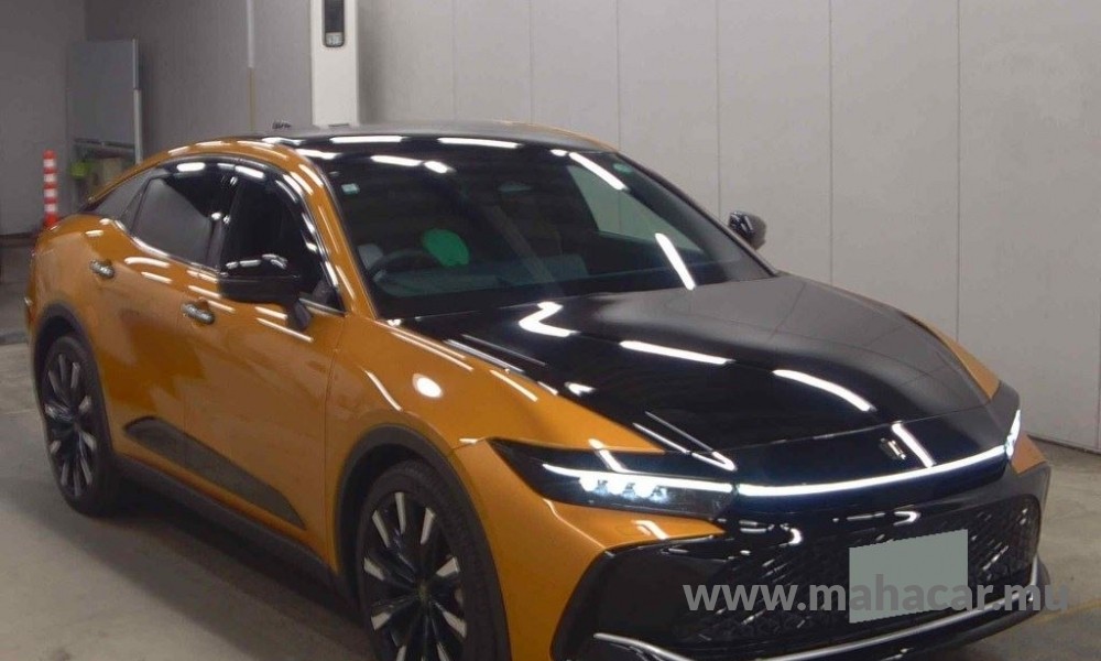 2023 Toyota Crown RS photo 2