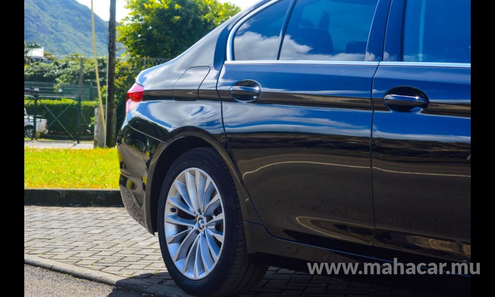 2018 BMW 523 D photo 12