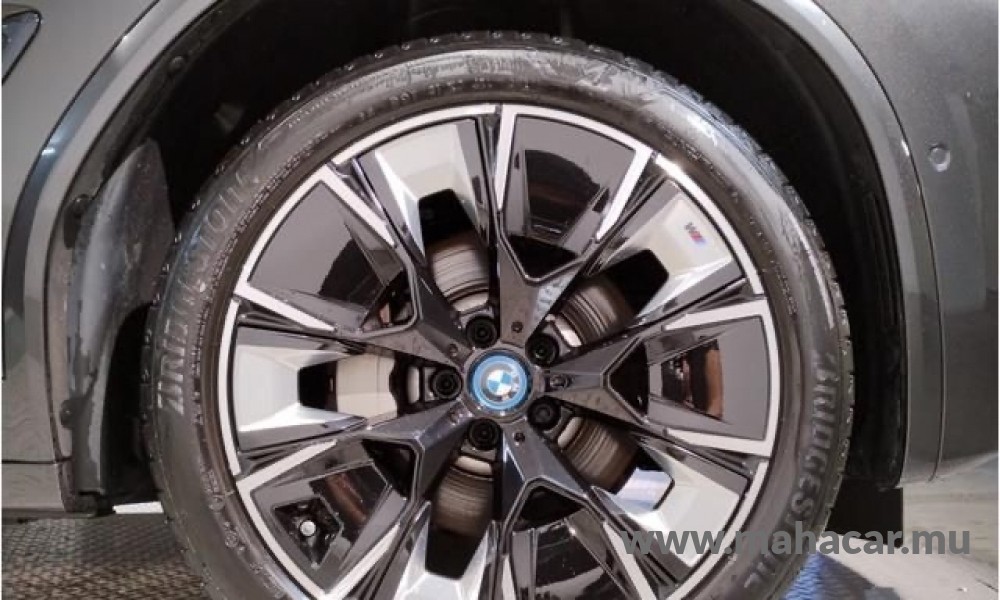 2021 BMW iX3 photo 8