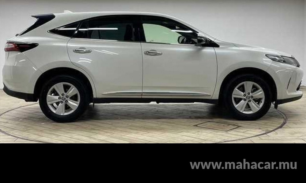 2020 Toyota Harrier photo 5
