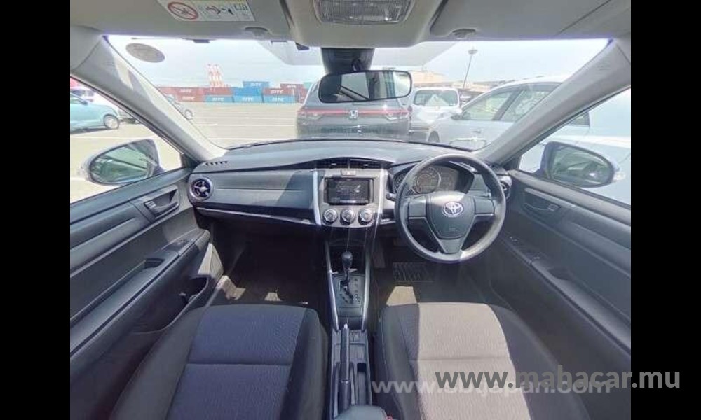2019 Toyota Corolla Fielder photo 4