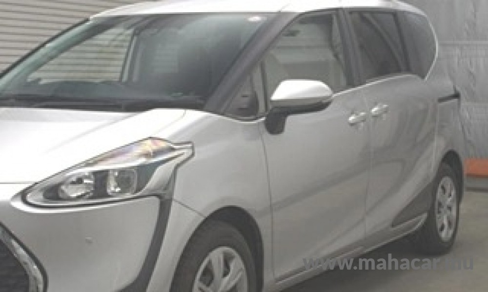2022 Toyota Sienta, Silver