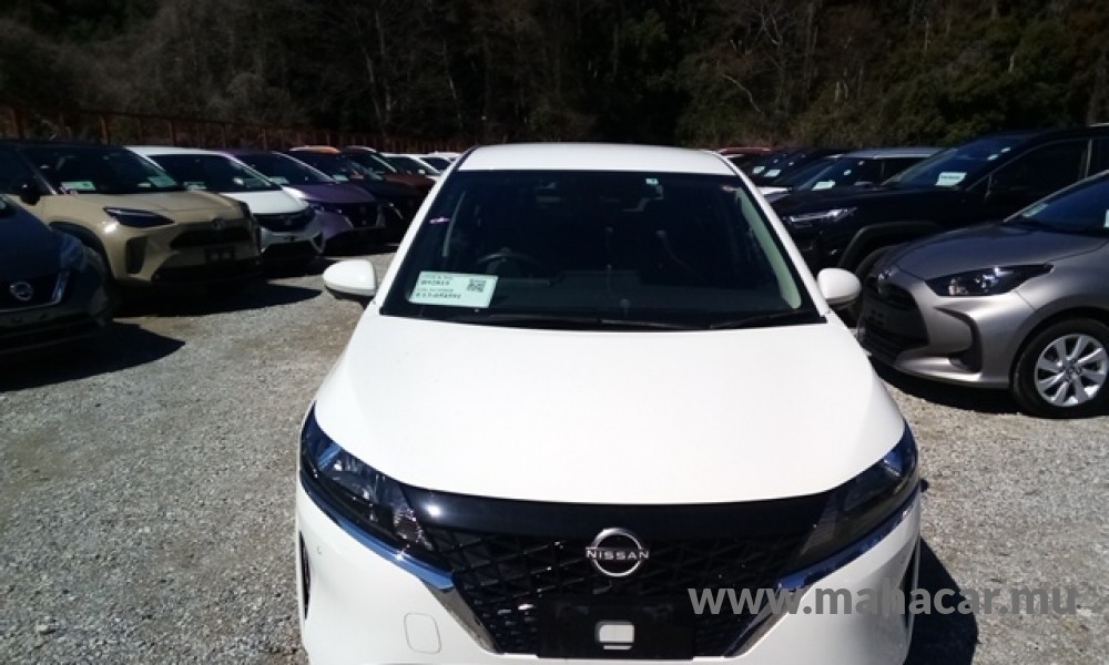 2022 Nissan NOTE E-POWER, White