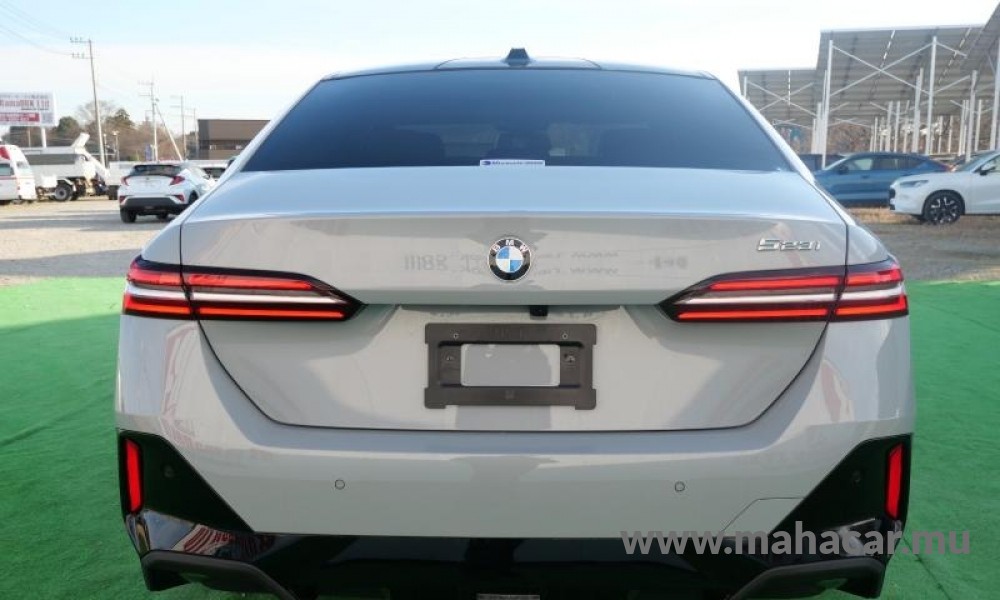 2023 BMW 523i photo 5
