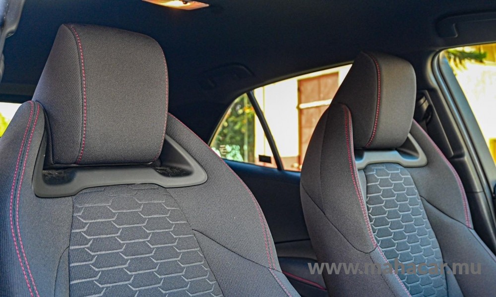 2020 Toyota Corolla photo 12