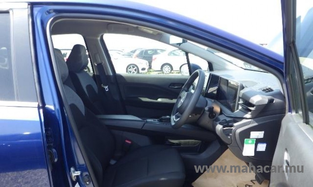 2021 Nissan NOTE E-POWER photo 8