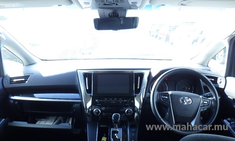 2022 Toyota Alphard photo 10