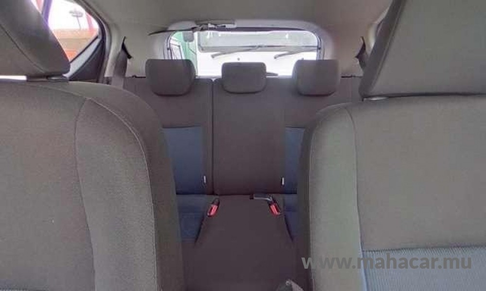 2019 Toyota AQUA photo 5