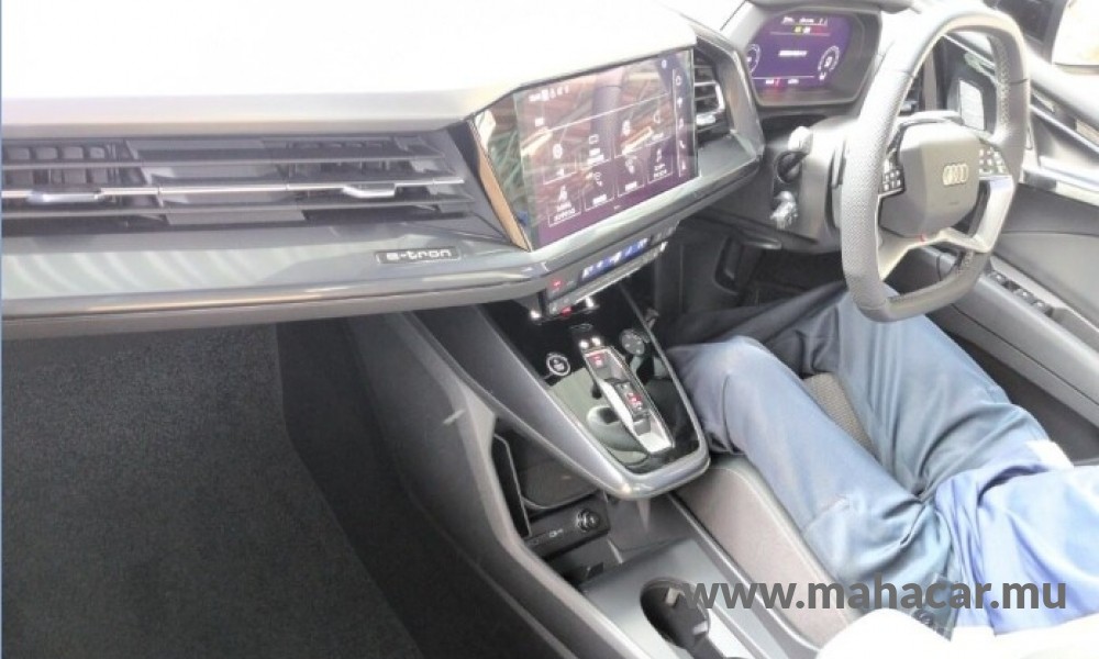 2024 AUDI Q4 45S photo 5