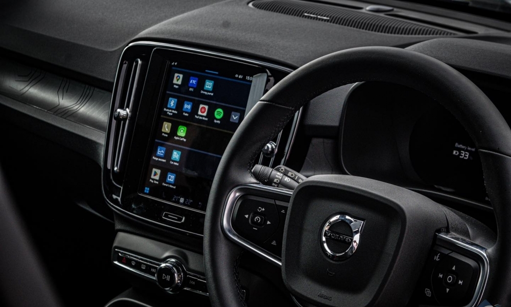2022 VOLVO C40 photo 15