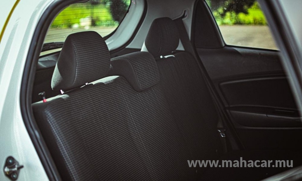 2019 Toyota Vitz photo 8
