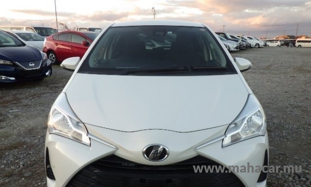 2019 Toyota Vitz, White