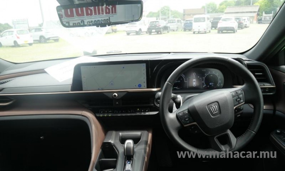 2022 Toyota Crown photo 7