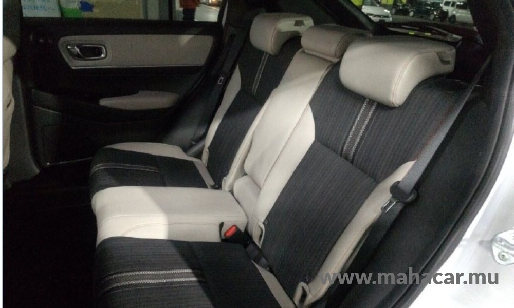 2024 Honda VEZEL HV e:PLAY photo 6
