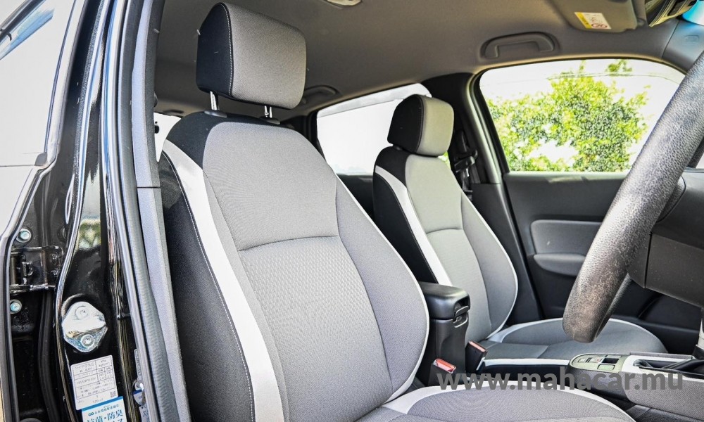 2020 Honda FIT HYBRID photo 8