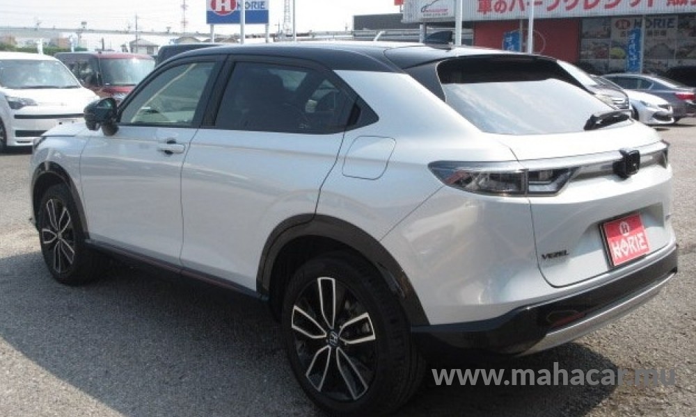 2021 Honda VEZEL HV e:PLAY photo 2