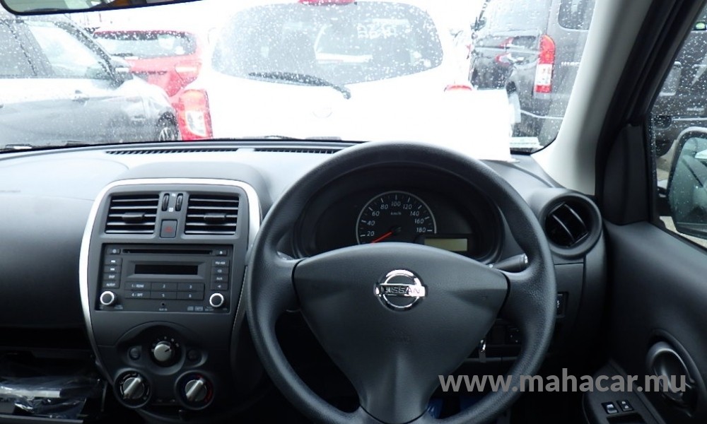 2022 Nissan March photo 8