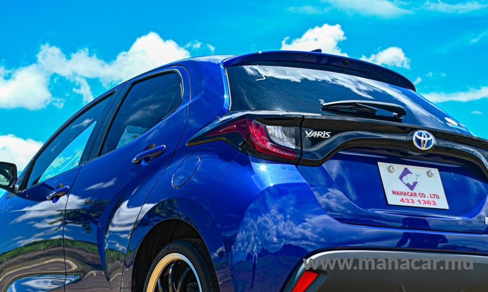 2020 Toyota Yaris photo 7
