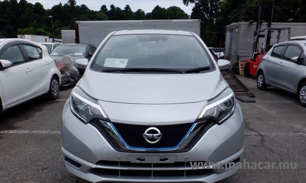 2019 Nissan NOTE E-POWER photo 16