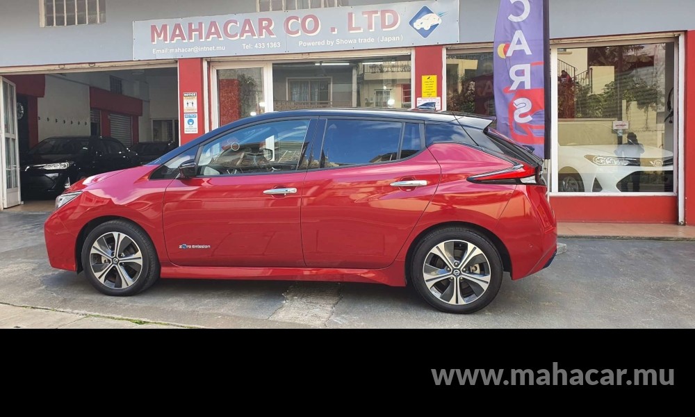 2020 Nissan Leaf G-Edition photo 13